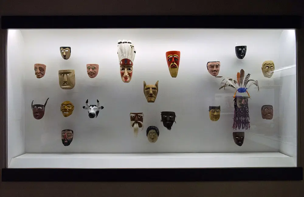 Display case at Museo Nacional de Antropolog&iacute;a, Mexico City (Courtesy of Sameer Farooq).